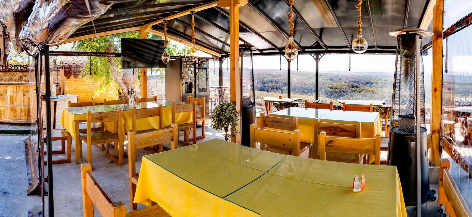 Complex Arbanashki Style-Panoramic View With Summer And Winter Terrace, Jacuzzi, Sauna, Children'S And Adult Area With Cinema Summer アルバナシ エクステリア 写真