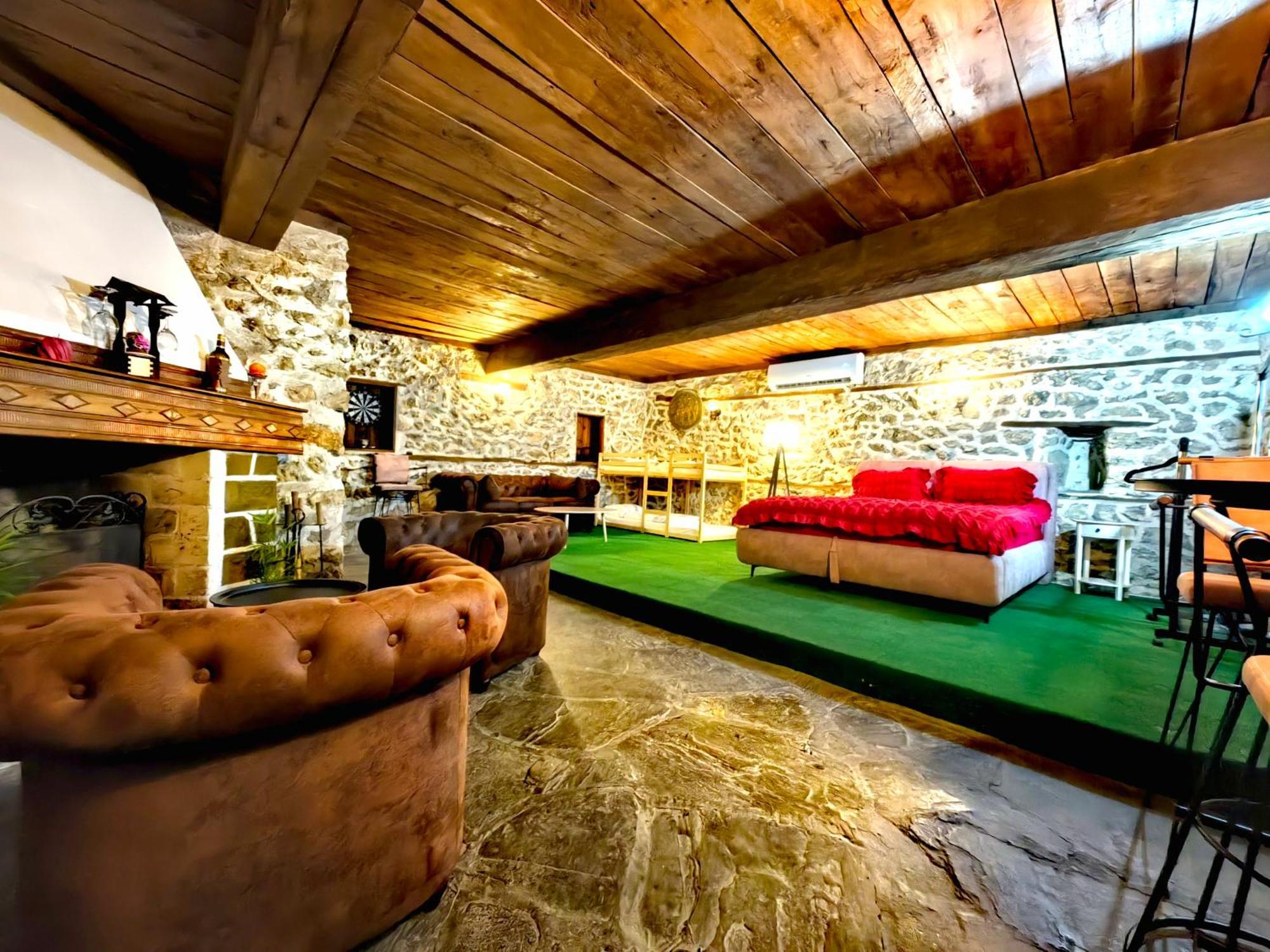 Complex Arbanashki Style-Panoramic View With Summer And Winter Terrace, Jacuzzi, Sauna, Children'S And Adult Area With Cinema Summer アルバナシ エクステリア 写真